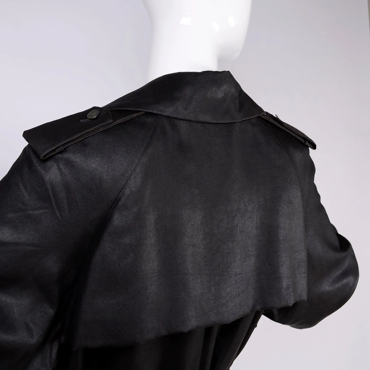 Alber Elbaz Lanvin Spring Summer 2006 Runway Black Silk Trench Coat