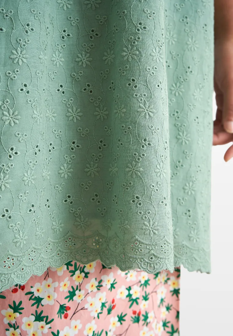 Eiliyah Raya Eyelet Collection Long Kurung Top - Green