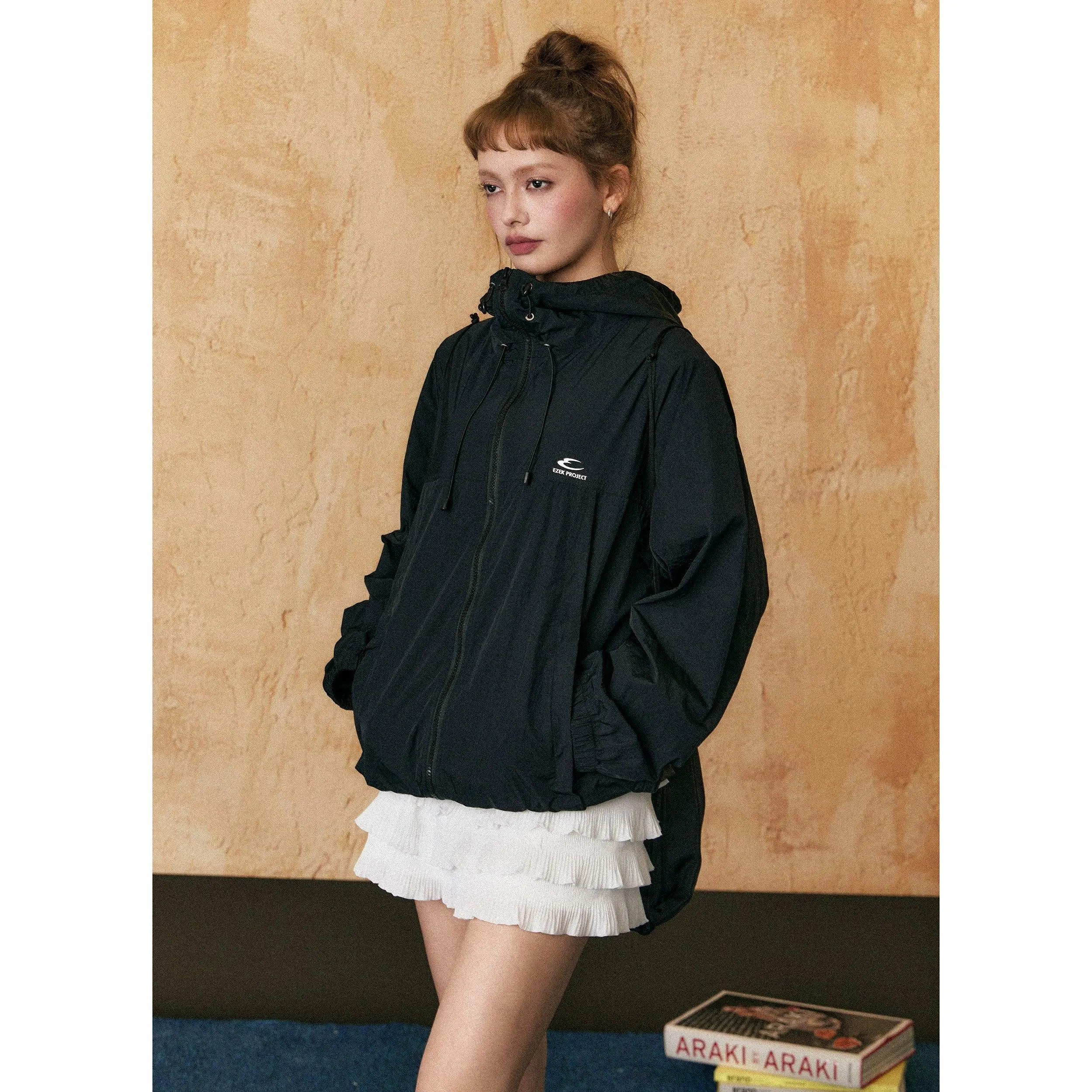 Ezek O'Neill Black Oversized Hoodie - Women'S Zip-Up Windbreaker Jacket With Logo And Drawstring Hood