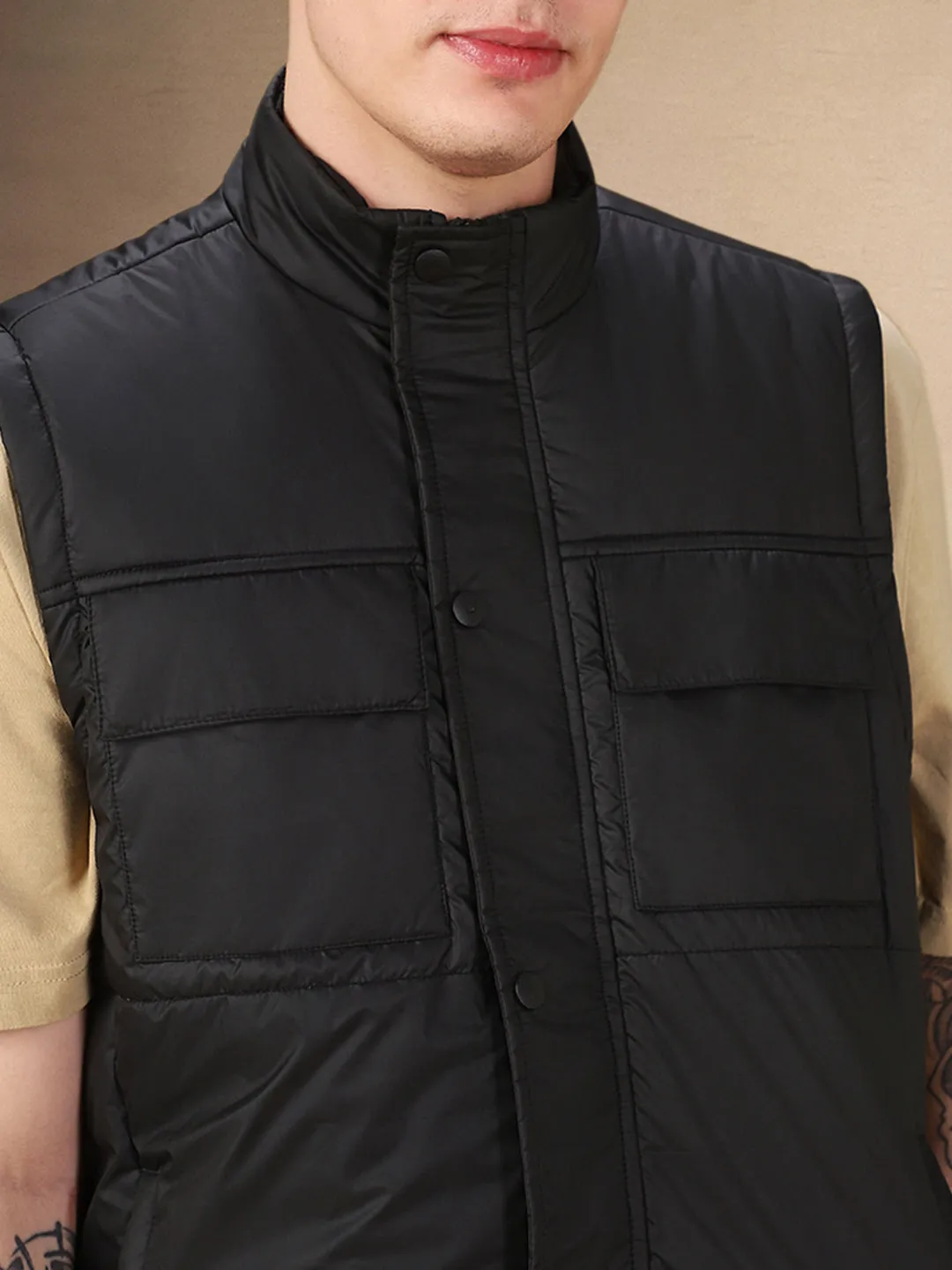 Men's Solid Stand Collar Sleeveless Regular Fit Gilet Jacket