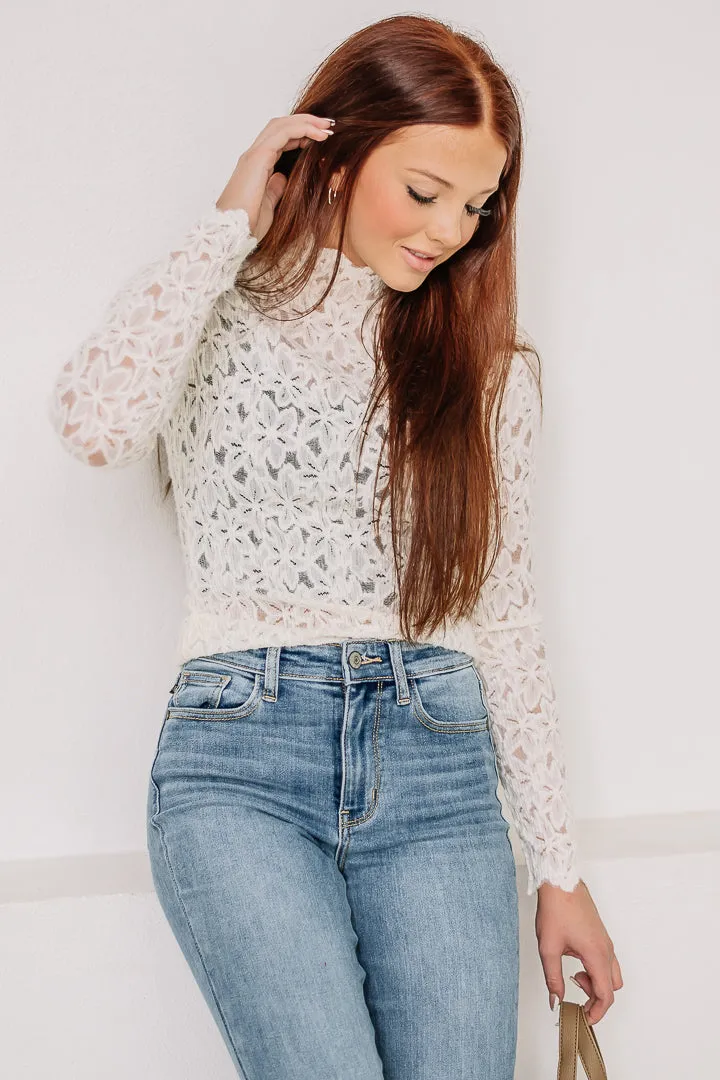 Very Demure Lace Mock Neck Top | Ivory